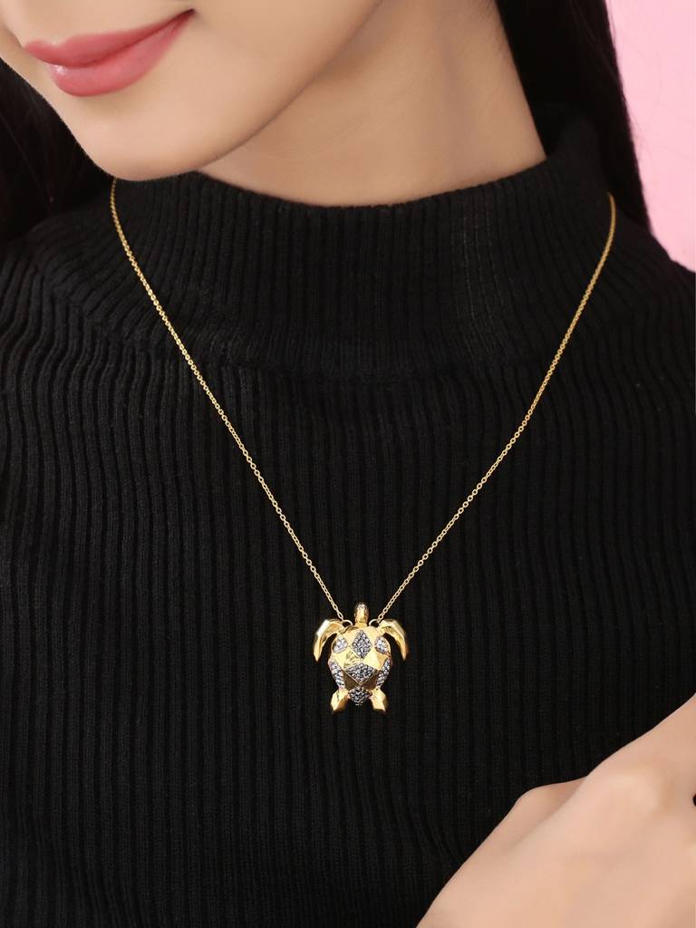 925 Sterling Silver Gold Plated Wilderness Harmony Turtle Pendant : SILJSP005