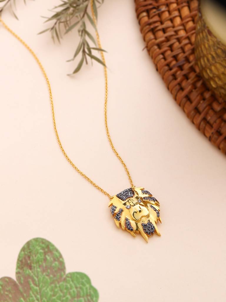 925 Sterling Silver Gold Plated Majesty Lion Pendant : SILJSP007