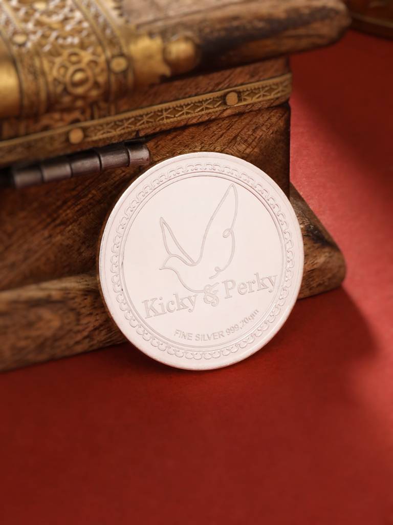 Kicky And Perky 999 Sterling Silver Lord Ganesha And Goddess Lakshmi Round Coin- 20Gm : SILKNPC003