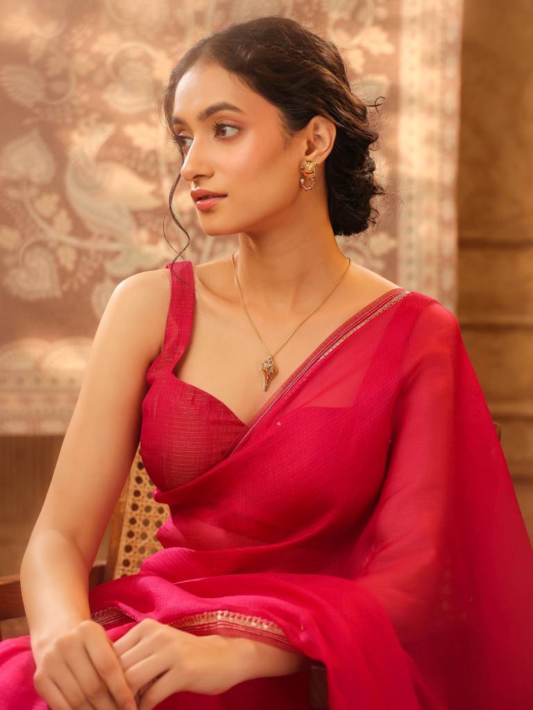 925 Sterling Silver Micron Plated Plated Iolite And Moissanite Shell Designed Pendant With Chain : SILMBP002_G