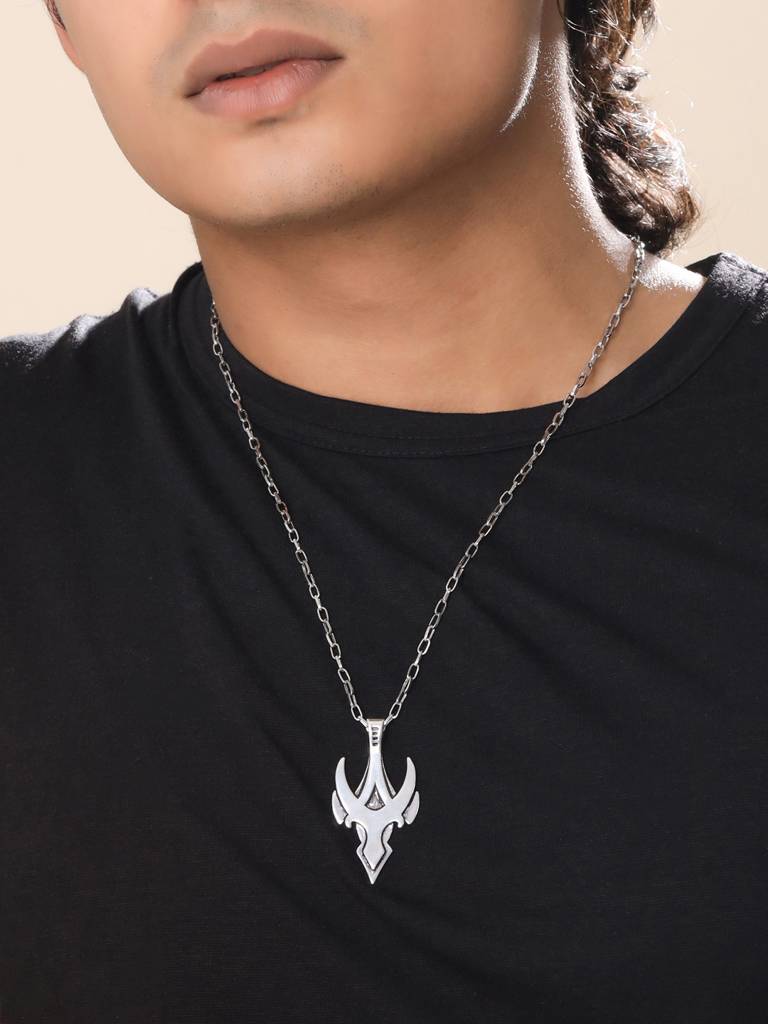 925 Sterling Silver Antique Men Pendant With Chain : SILMENP006_S
