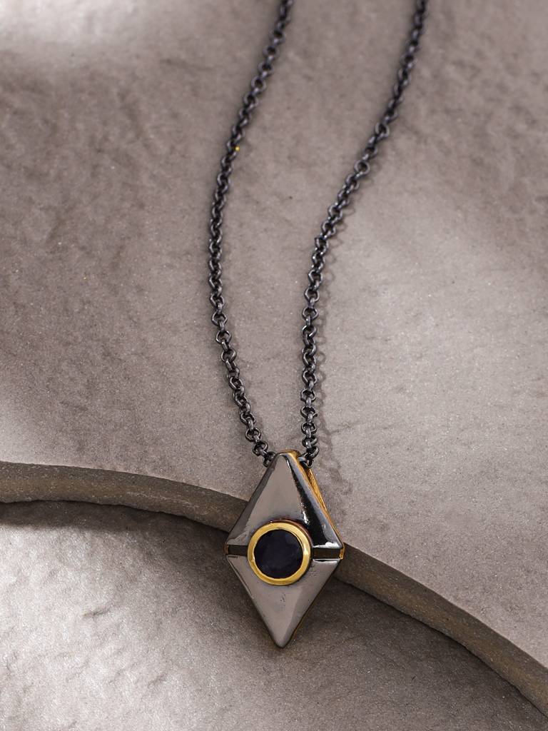 Solarius: The Noble Opulence Pendant With Chain For Men : SILMENP012