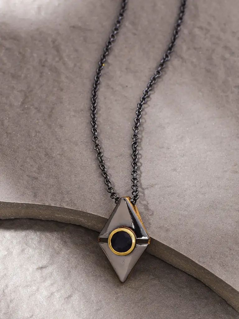 Solarius: The Noble Opulence Pendant With Chain For Men : SILMENP012