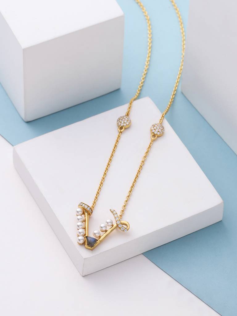 925 Sterling Silver Moissanite Labradorite Studded 'V' Alphabet Pendant  With Chain Sterling Silver Gold One Size