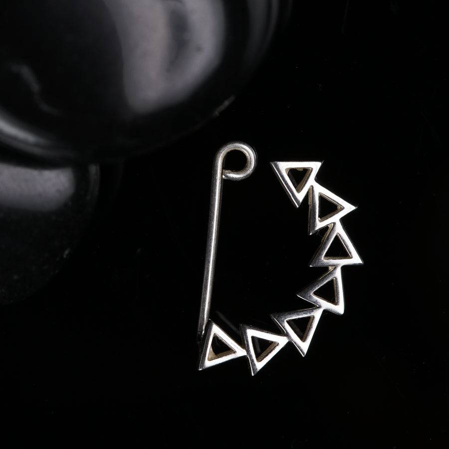 Triangle Line Nath (Left, Clip On) : Triangle_Line_Nath