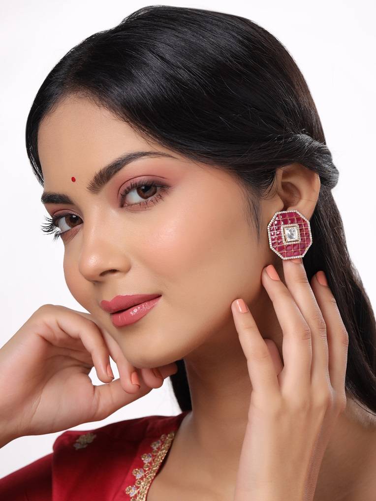 Kicky And Perky 925 Sterling Silver Gold Plated Red Talphe, Moissanite Polki And Moissanite Stud Earring For W : SILWE017