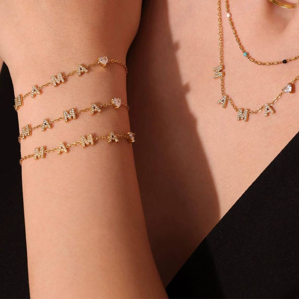 18K Gold Plated Anti-Tarnish Mama Letters And Heart With Zircon Bracelet : ALL0725B297G