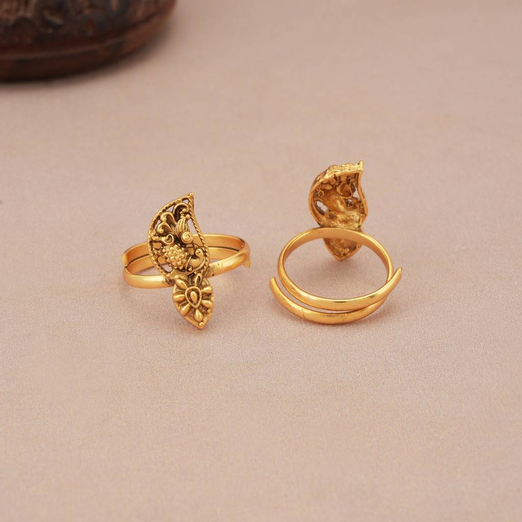 Cute Elegant Plain Antique Gold Toe Ring : SJ1315
