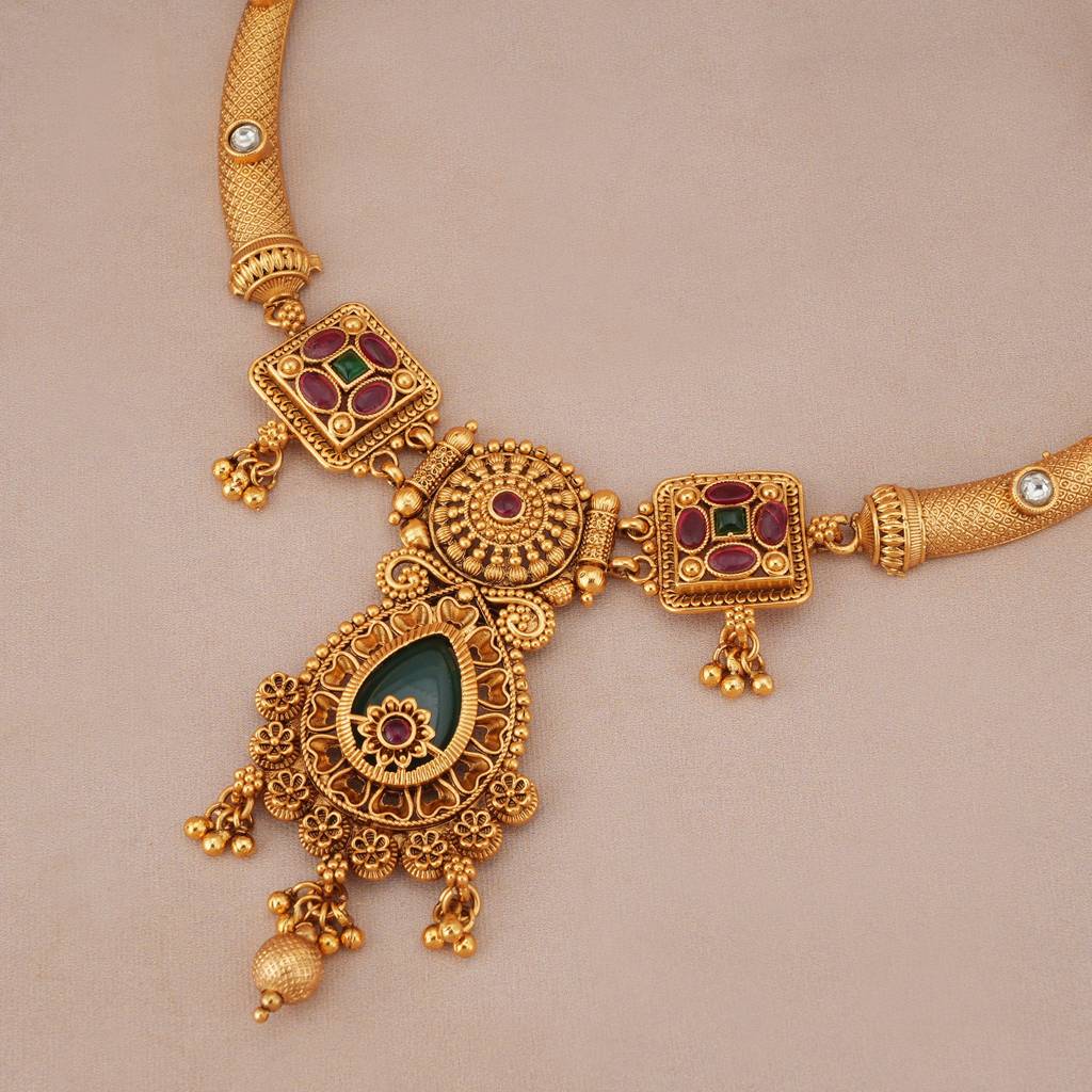 Stunning Antique Gold Rajwadi Emerald Necklace Set : SJ1342