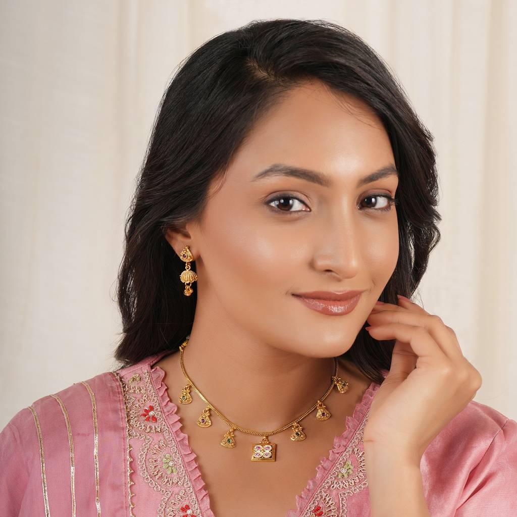 Suhana Antique Gold Charm Necklace Set : SJ1368