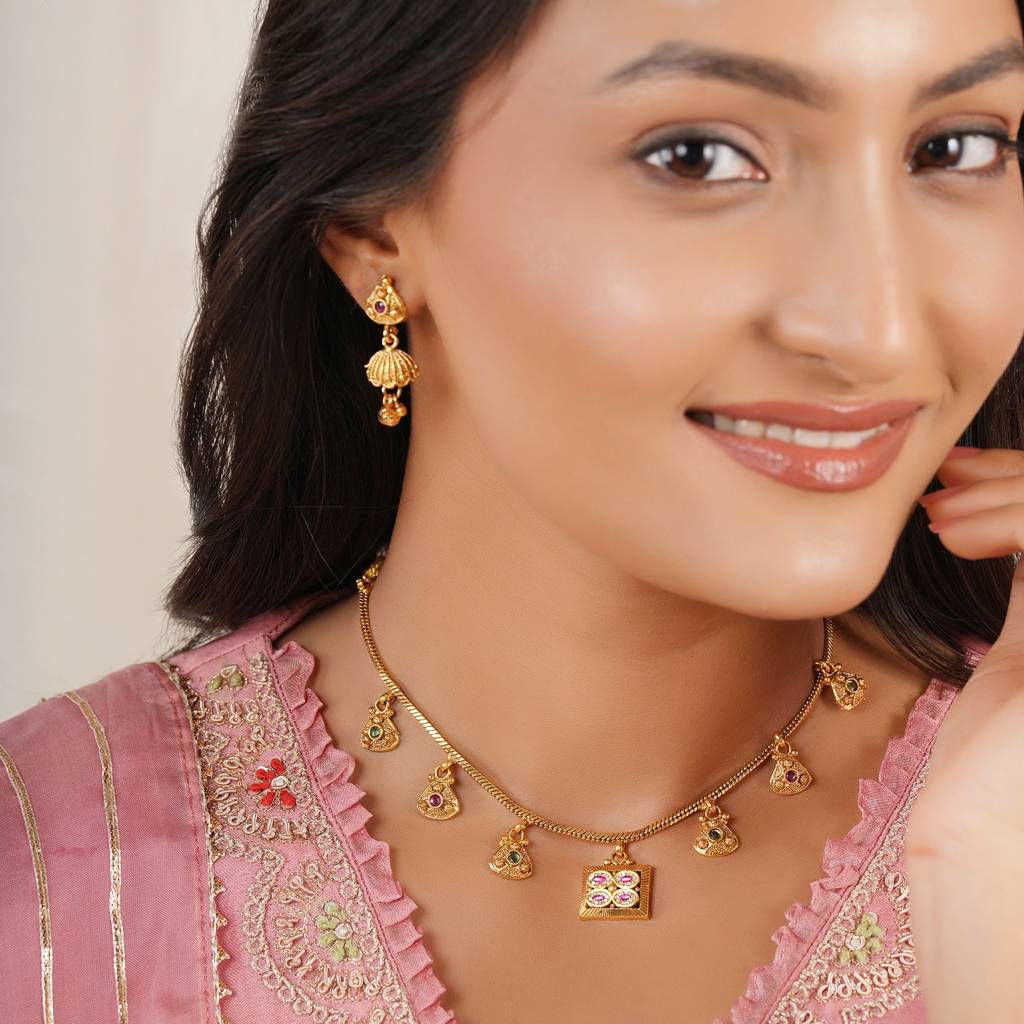 Suhana Antique Gold Charm Necklace Set : SJ1368