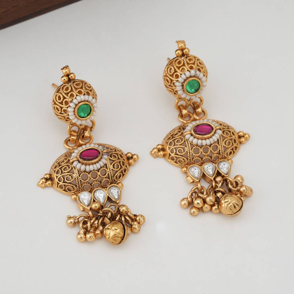 Stunning Kundan Stone Gold Necklace Set : SJ1594