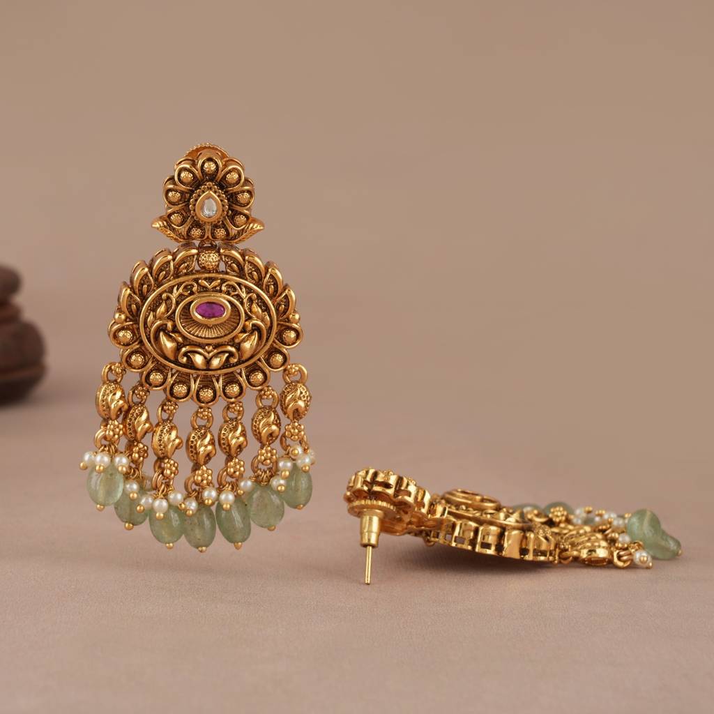 Long Antique Gold Stunning Stone Drop Earring : SJ545