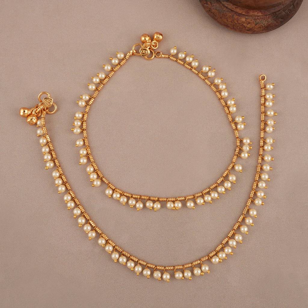 Stunning Pearl Line Elegant Gold Plated Anklet Set : SJ592
