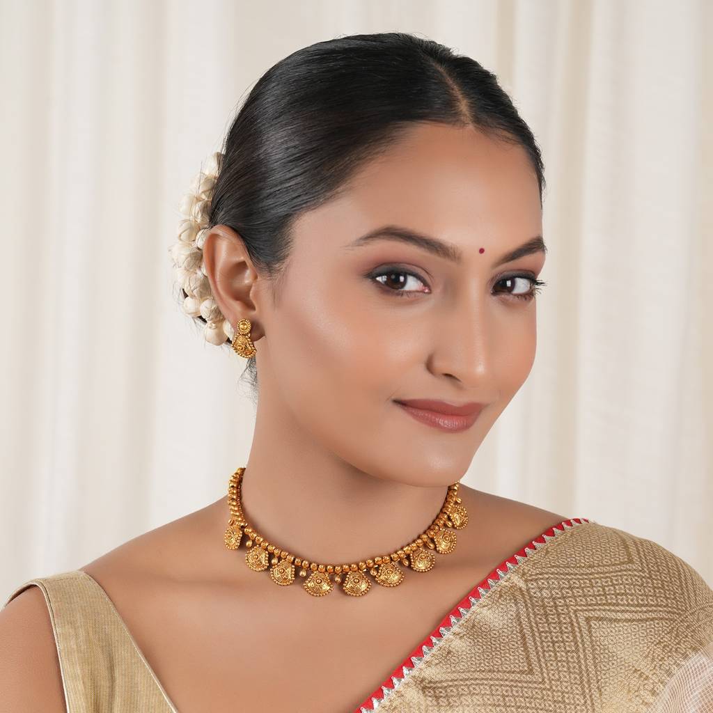 Stunning Carved Plain Antique Gold Necklace Set : SJ601