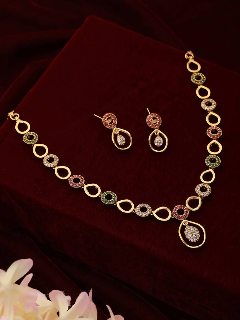 Gold Plated Cz Studded Minimal Jewellery Set : SJNK2223