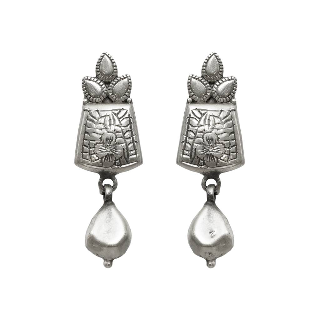 Sitara Handcrafted Engraved Silver Earrings – Timeless Elegance With Butterfly Post Closure : ER-SIT-02