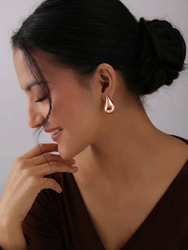 Elysia Teardrop Studs : SLER105727RG