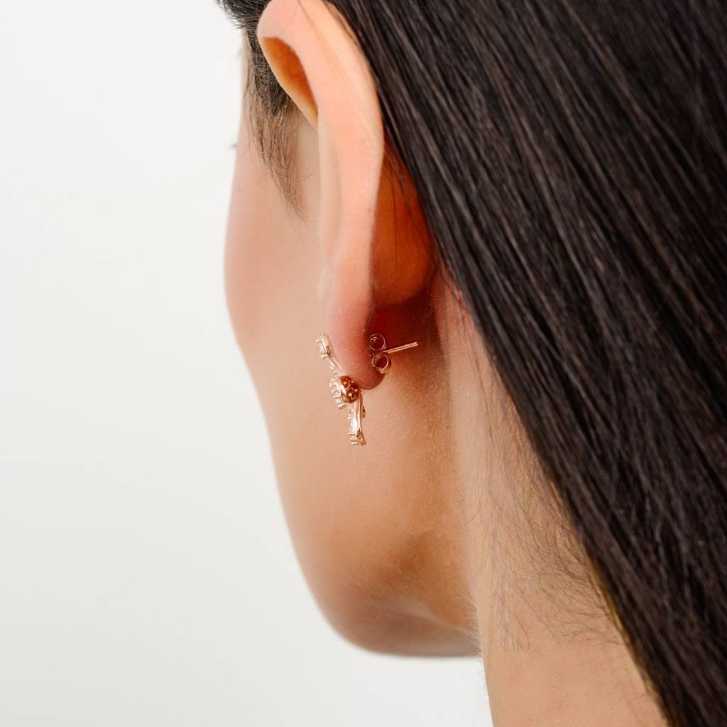 925 Silver Dainty Flower Stud Earrings With Cz Diamonds Accents : SMR11