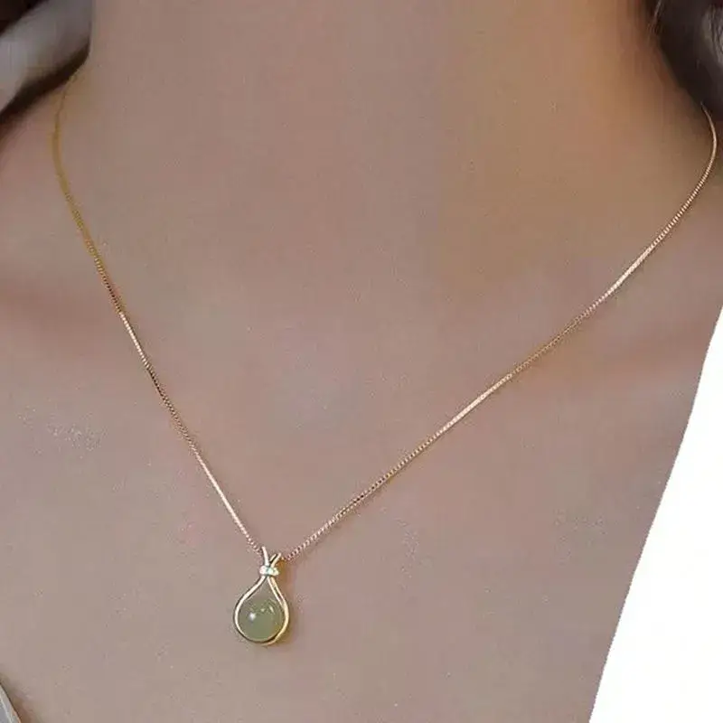 Green Pot Pendant : LNE1008