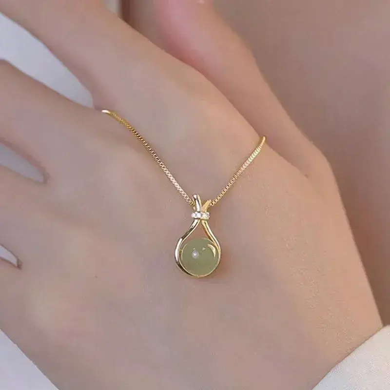 Green Pot Pendant : LNE1008