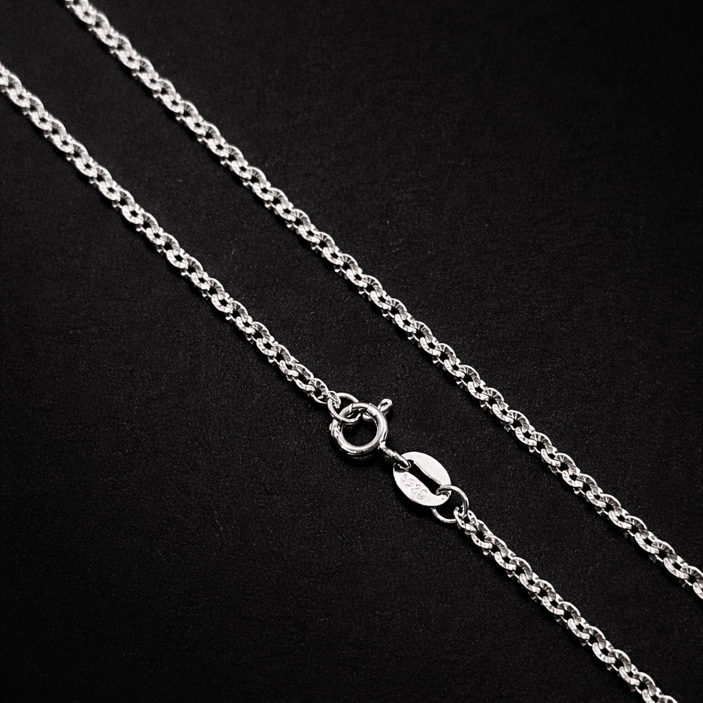 Delicate Shimmer 925 Silver Chain – Modern Minimalist Jewelry : CHN-140018