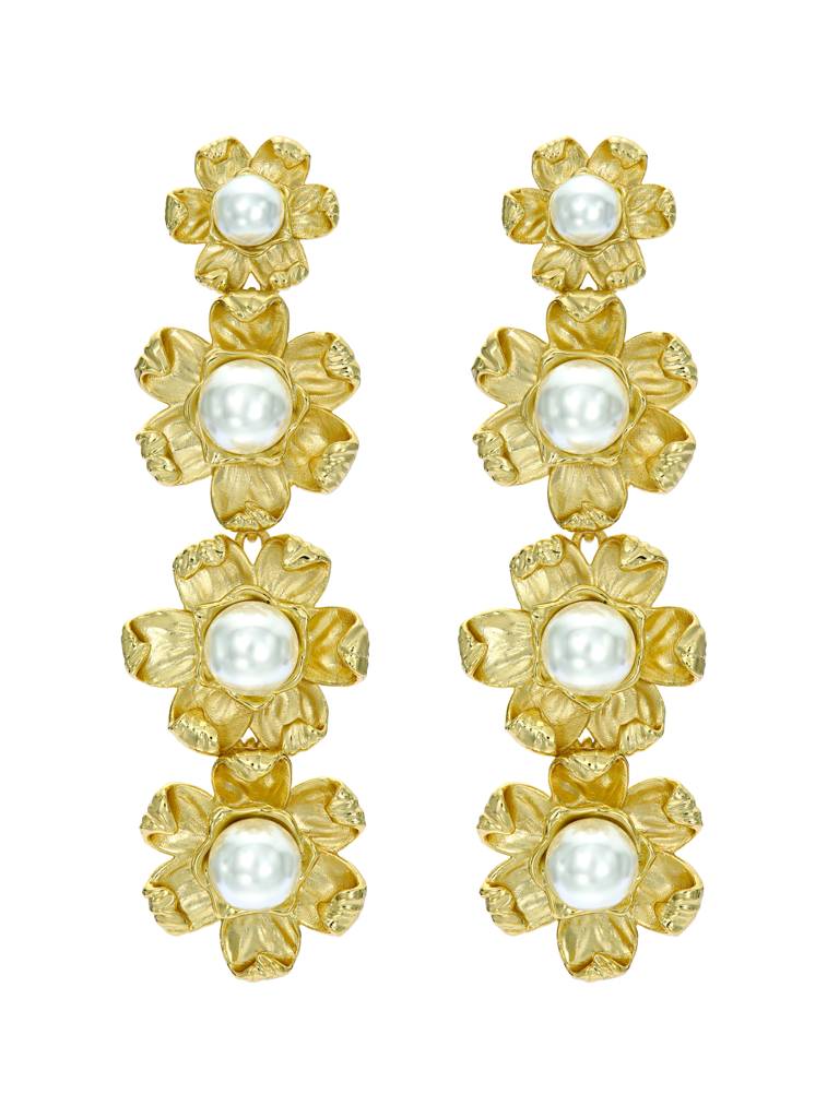 Darlena: Daisy Pearl Statement Drop Earrings : TBJ4030-02-28