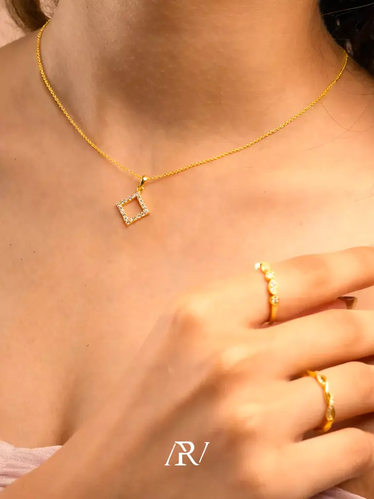 Tetra Necklace : ARV-NK-015