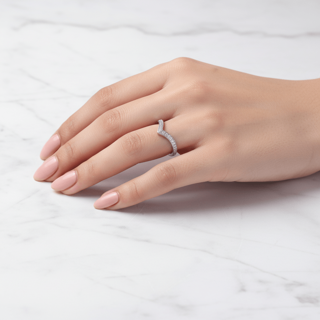 Three-Stone Solitaire & Chevron Pavé Ring Set (925 Silver) : SR007