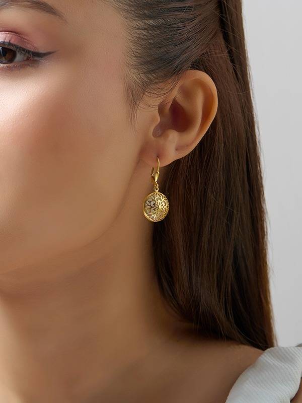Gold Mother-Of-Pearl Leverback Earrings : LZER184870MPFG