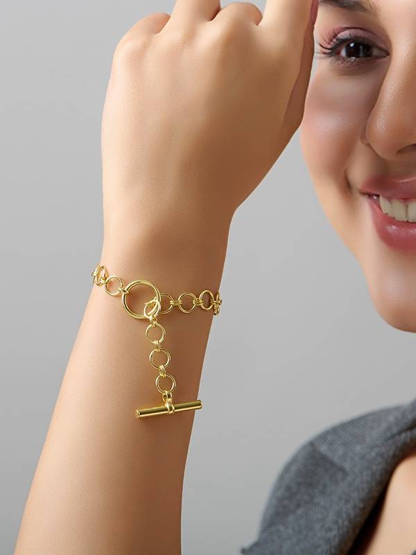 Gold-Plated T-Bar Interlock Bracelet : BR107972S19CFG