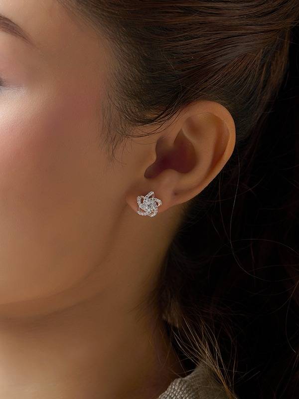 Cz Flower Solitaire Stud Earrings : MSER186014A18SL