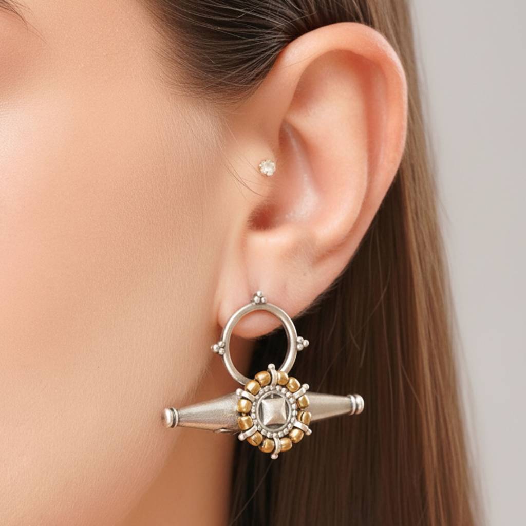 Dulcett India Dual Tone Silver Replica Stud Earrings : DTINDTANTRAER-01
