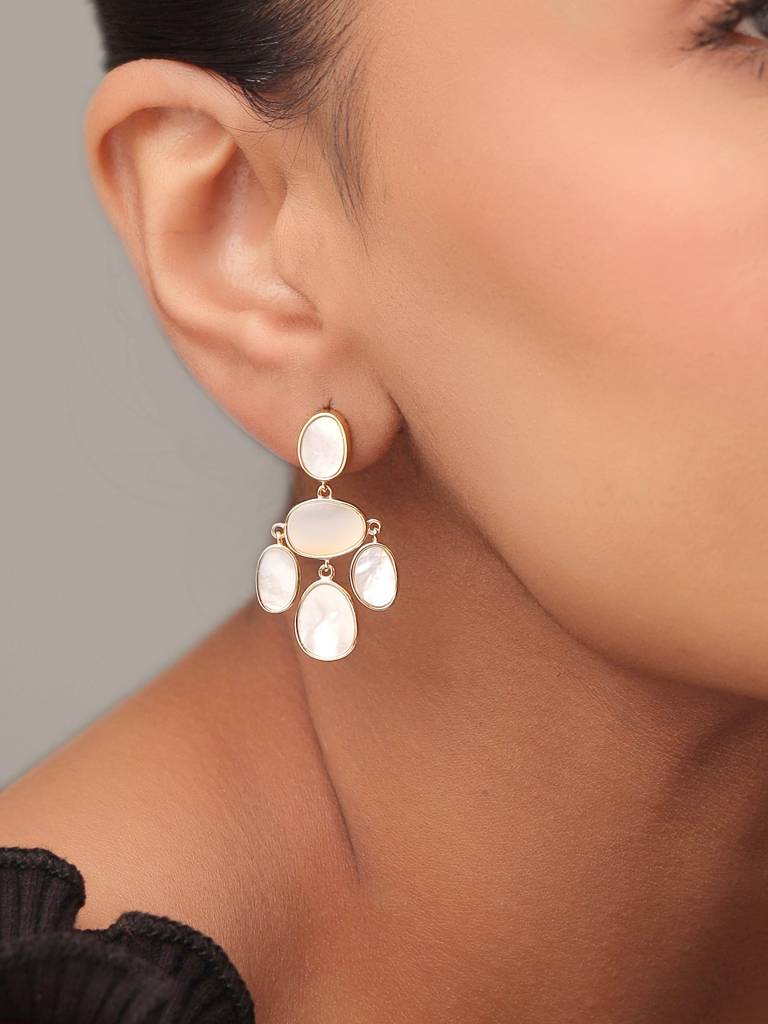 Kicky & Perky 925 Sterling Silver Mother Of Pearl Oval Disc Earrings : VSILIJE004_G