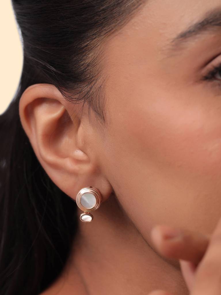 Kicky & Perky 925 Sterling Silver Abstract Geometric Mother Of Pearl Earrings : VSILIJE016_R