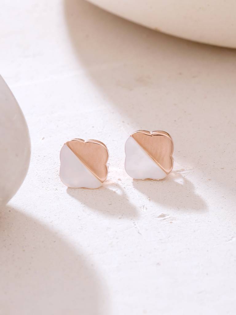 Kicky & Perky 925 Sterling Silver Lucky Clover Mother Of Pearl Stud Earrings : VSILIJE020_R