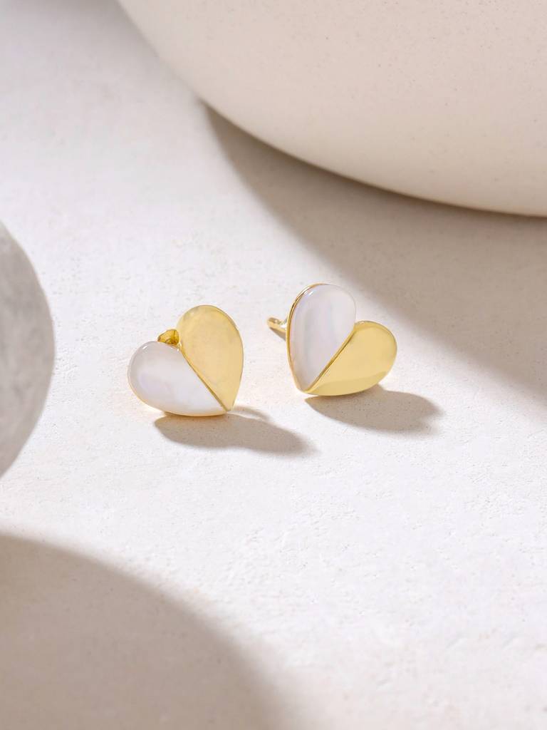 Kicky & Perky 925 Sterling Silver Heart-Shaped Mother Of Pearl Stud Earrings : VSILIJE022_G
