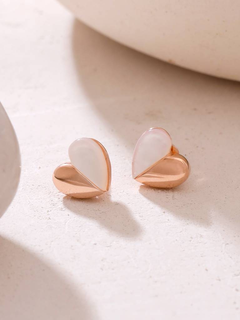 Kicky & Perky 925 Sterling Silver Heart-Shaped Mother Of Pearl Stud Earrings : VSILIJE022_R