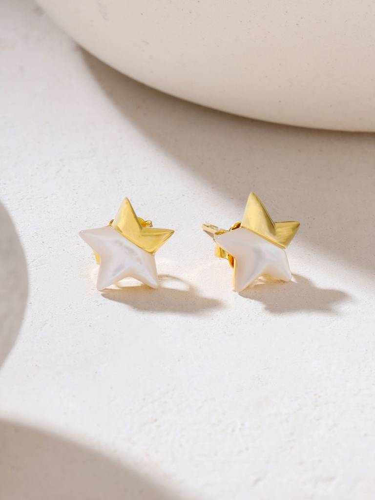 Kicky & Perky 925 Sterling Silver Star-Shaped Mother Of Pearl Stud Earrings : VSILIJE023_G