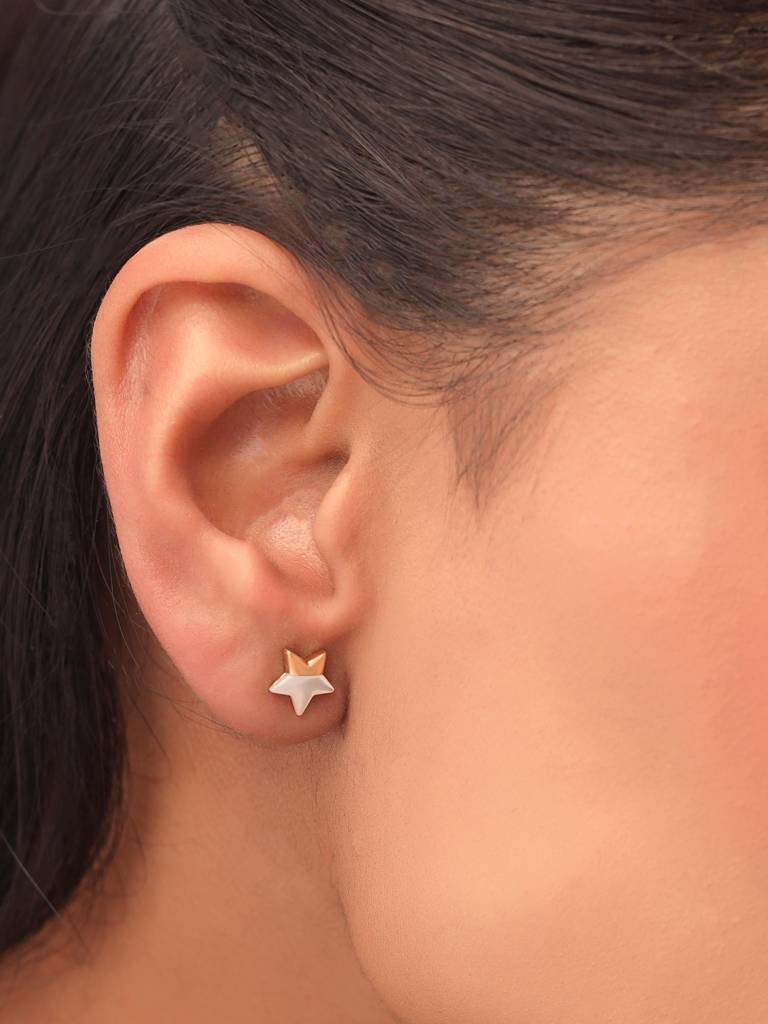 Kicky & Perky 925 Sterling Silver Star-Shaped Mother Of Pearl Stud Earrings : VSILIJE023_G