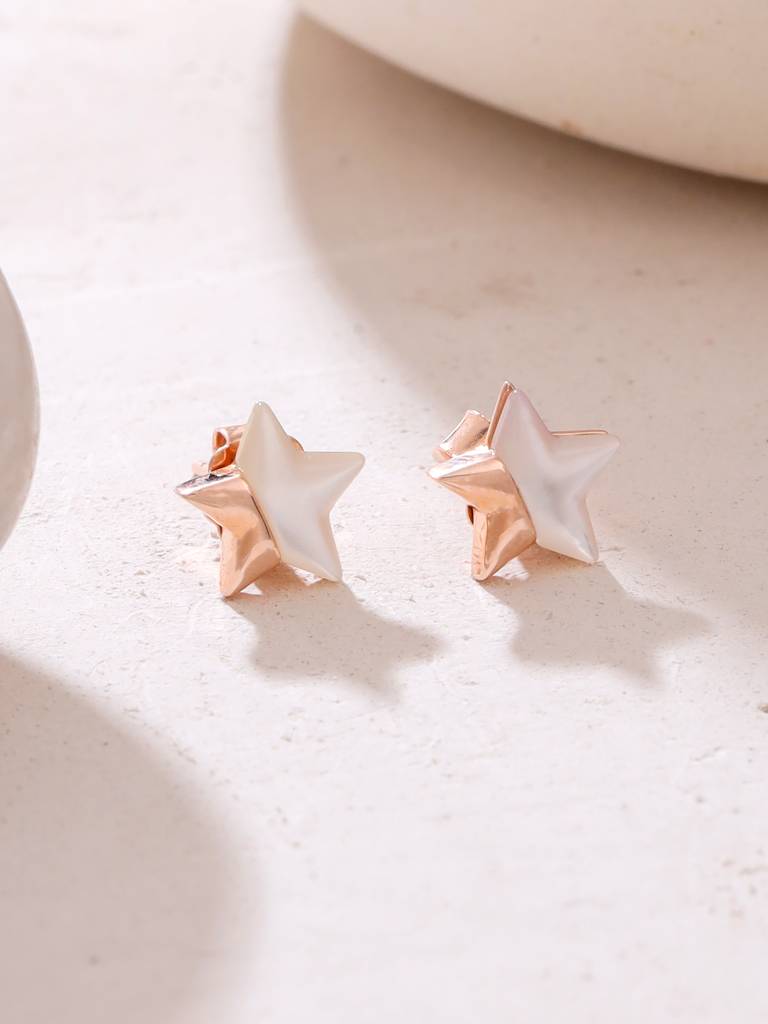 Kicky & Perky 925 Sterling Silver Star-Shaped Mother Of Pearl Stud Earrings : VSILIJE023_R