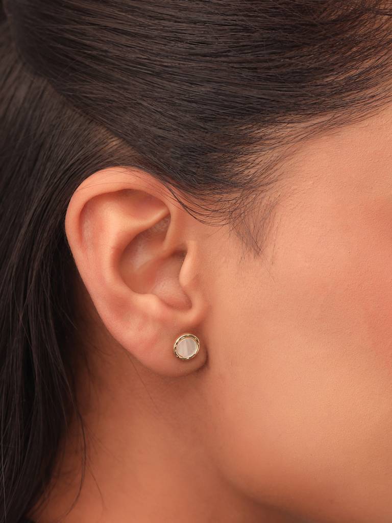Kicky & Perky 925 Sterling Silver 14K Gold Plated Round Mother Of Pearl Stud Earrings : VSILIJE032_G