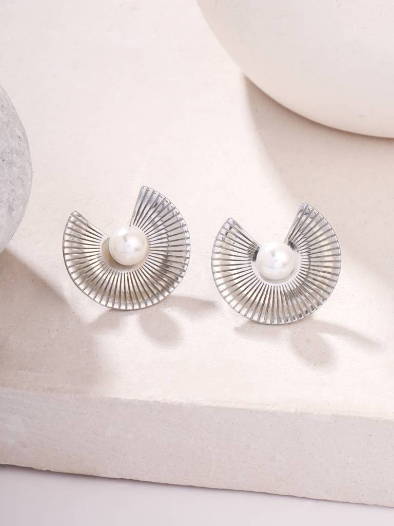 Kicky & Perky 925 Sterling Silver Abstract Pearl Stud Earrings : VSILIJE038_S