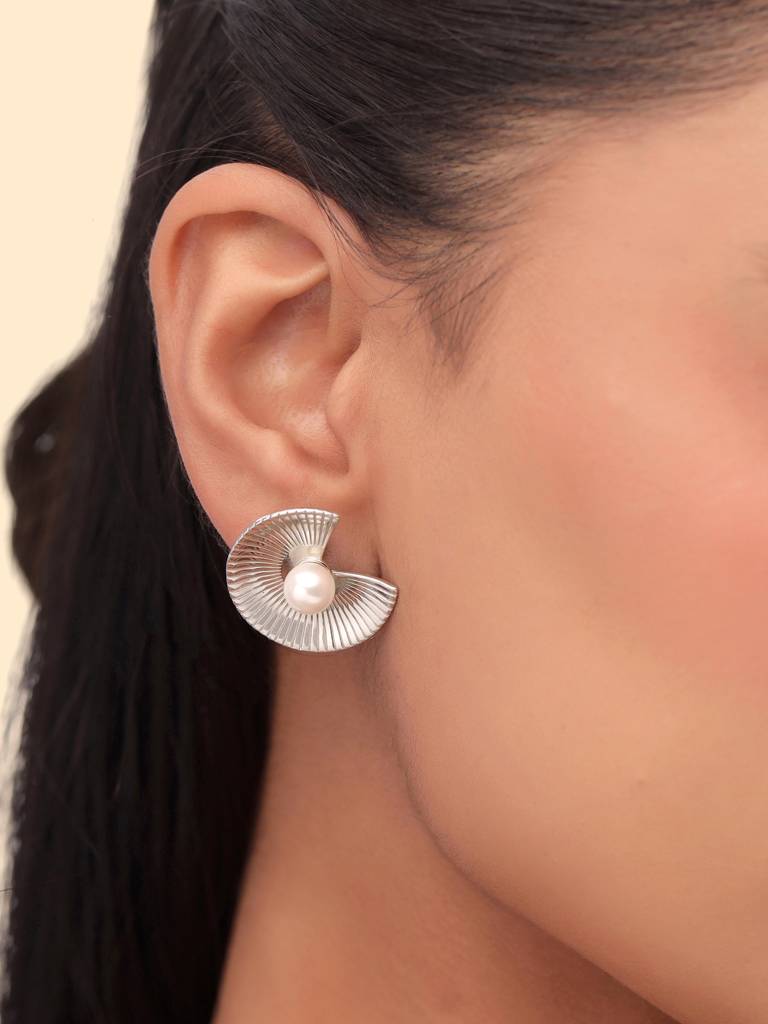 Kicky & Perky 925 Sterling Silver Abstract Pearl Stud Earrings : VSILIJE038_S