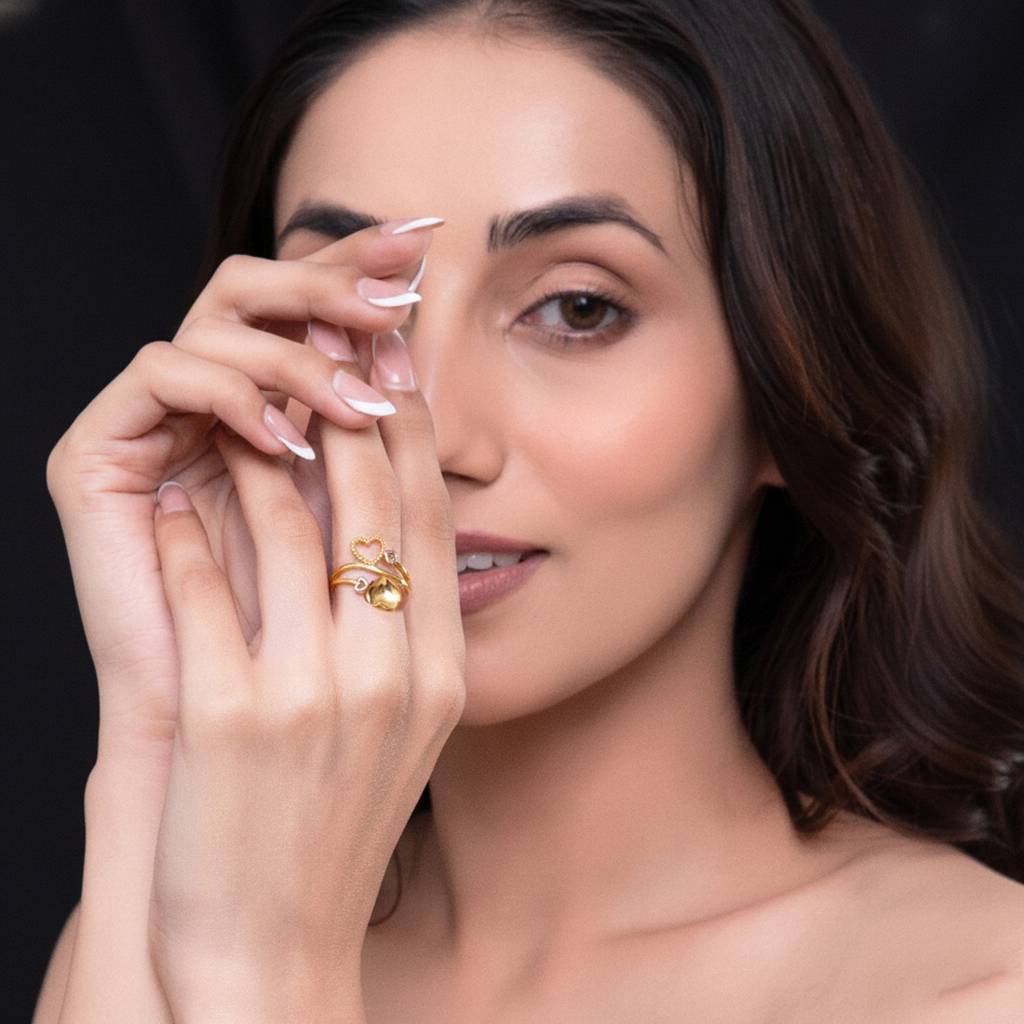 Embrace Love Gold Ring : WG10136