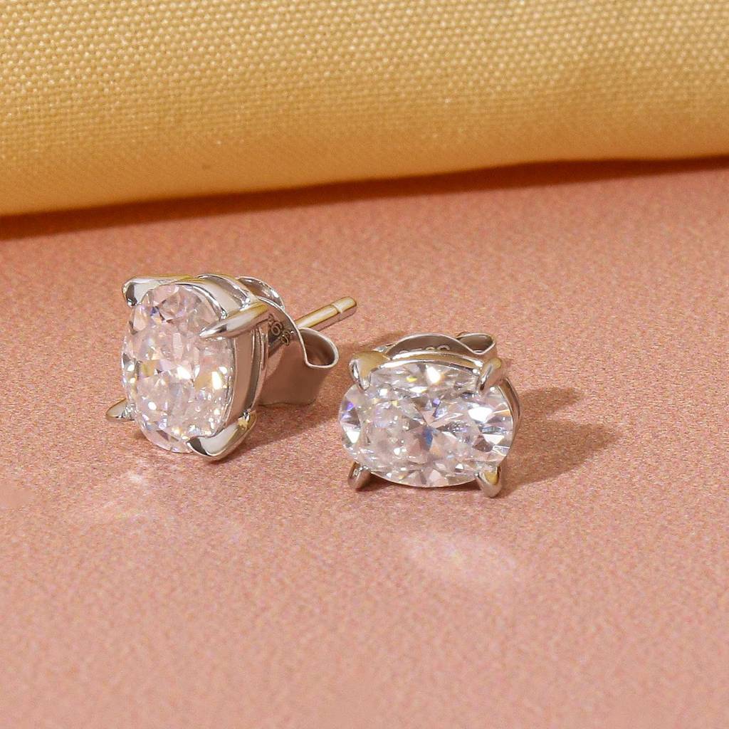 Sparkling 1Ct Oval Cut Moissanite Diamond Earring For Women Gift : OCER-0001