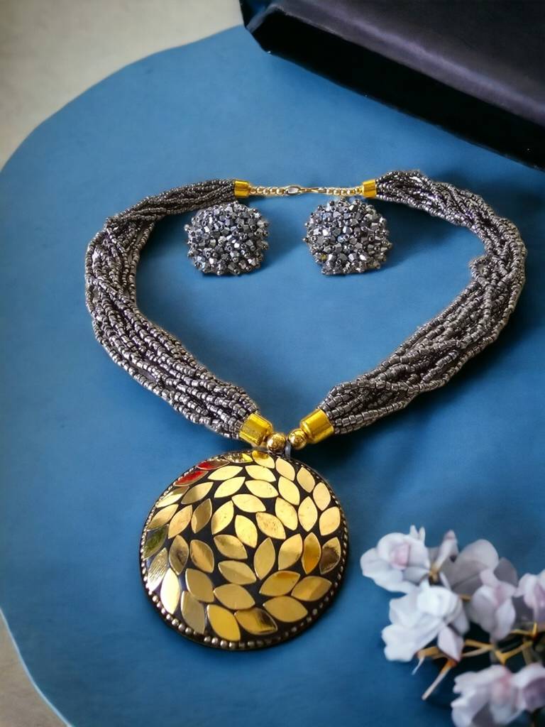 All-Day Statement Beaded Necklace Set : BDE-GRY-TBOL-NWE-141