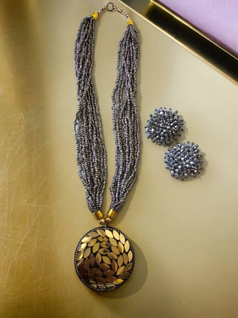 All-Day Statement Beaded Necklace Set : BDE-GRY-TBOL-NWE-141