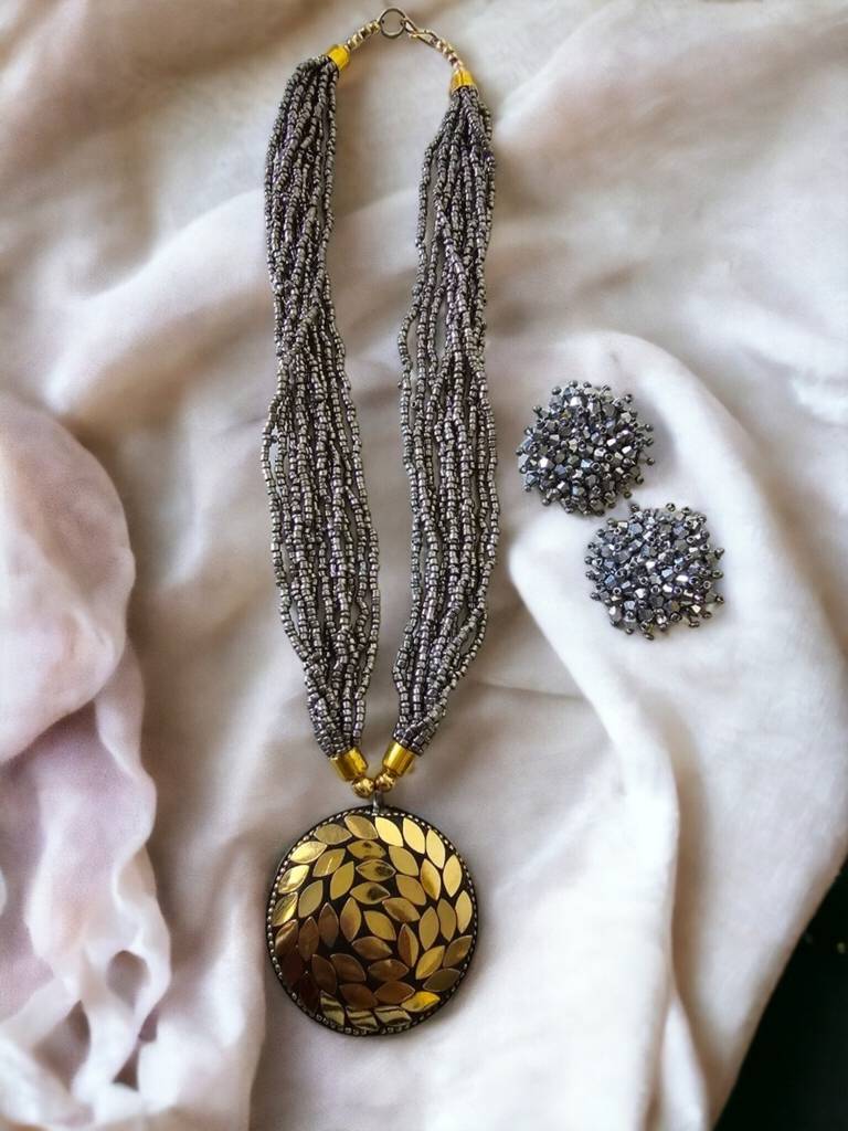 All-Day Statement Beaded Necklace Set : BDE-GRY-TBOL-NWE-141