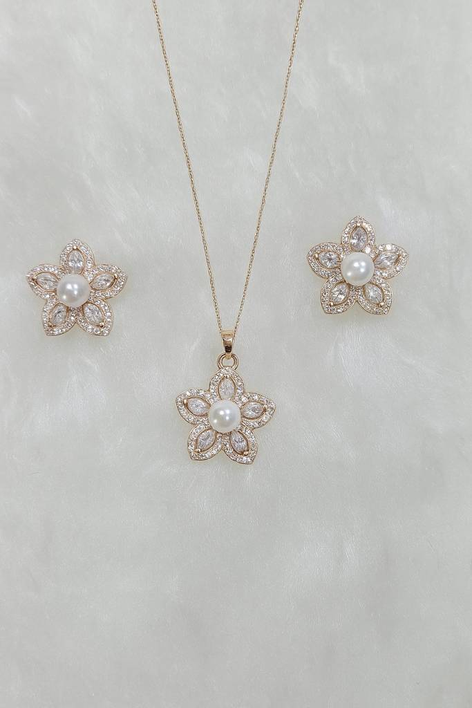 Star Pearl And Diamond Rose Gold Silver Pendant Set : PS007